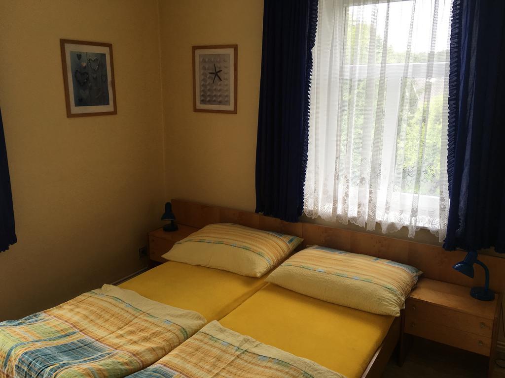U Evy Jarosove Daire Desná Dış mekan fotoğraf